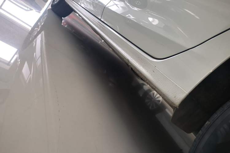Used Volkswagen Bora 2024 200TSI DSG Comfort Edition Left Side Sill