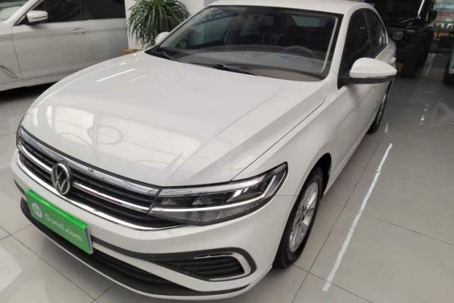 Volkswagen Bora 2024 200TSI DSG Comfort Edition de segunda mano