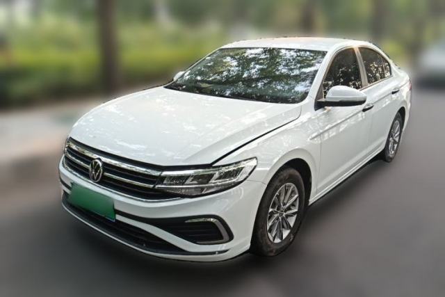 Ojetý Volkswagen Bora 2024 200TSI DSG Joyful Drive Edition