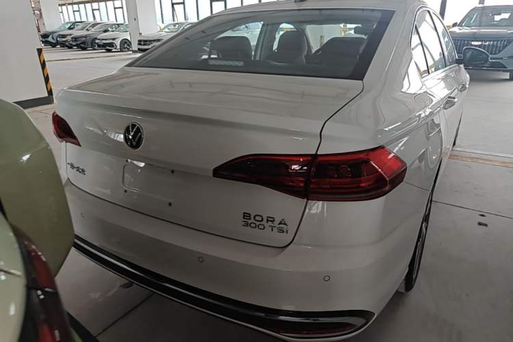 Used Volkswagen Bora 2024 300TSI DSG Prestige Edition Rear