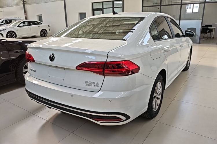Used Volkswagen Bora 2024 200TSI DSG Comfort Edition Rear Right 45 Deg