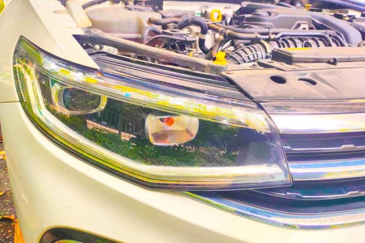 Used Volkswagen Bora 2024 300TSI DSG Prestige Edition Right Front Headlight
