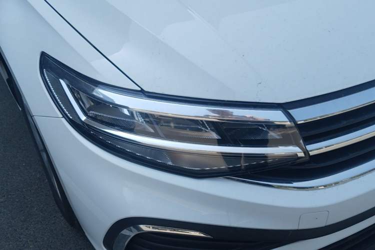Used Volkswagen Bora 2024 200TSI DSG Comfort Edition Right Front Headlight