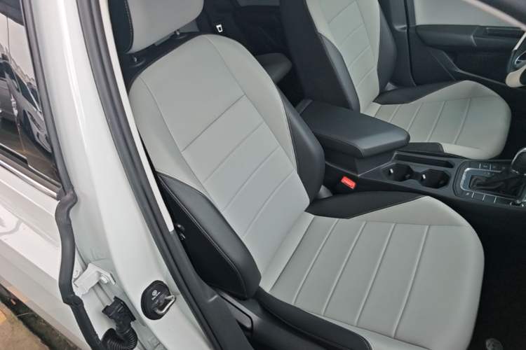 Used Volkswagen Bora 2024 200TSI DSG Joyful Drive Edition Right Front Seat