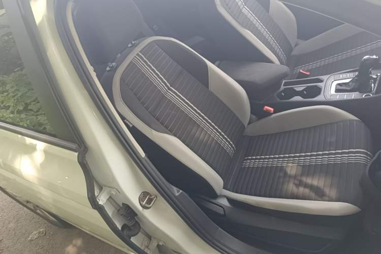 Used Volkswagen Bora 2024 200TSI DSG Comfort Edition Right Front Seat