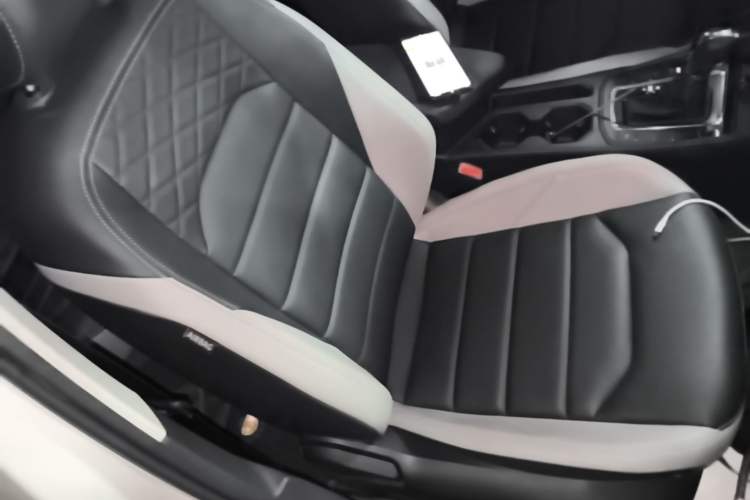 Used Volkswagen Bora 2024 300TSI DSG Prestige Edition Right Front Seat