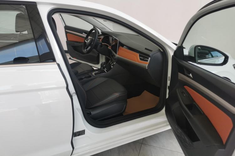 Used Volkswagen Bora 2024 280TSI DSG Comfort Edition Right Front Seat