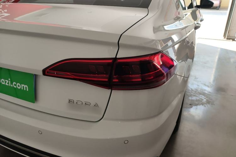 Used Volkswagen Bora 2024 200TSI DSG Comfort Edition Right Rear Taillight