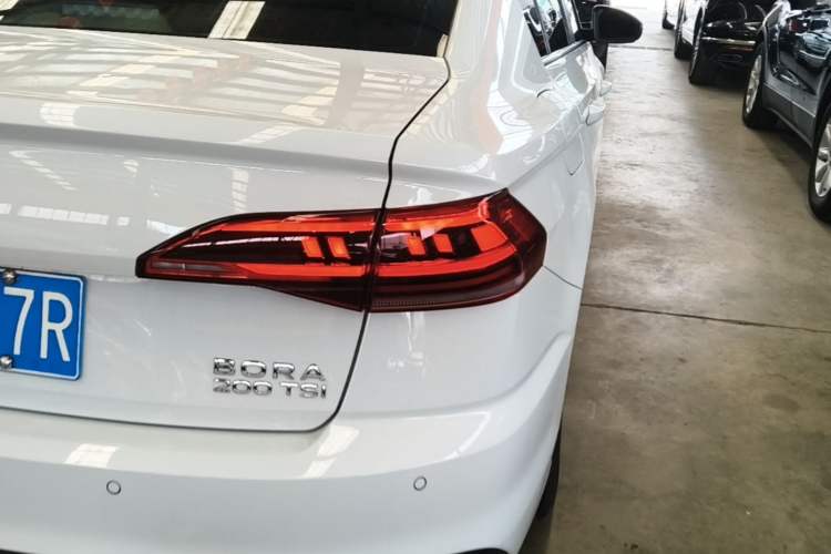 Used Volkswagen Bora 2024 200TSI DSG Comfort Edition Right Rear Taillight