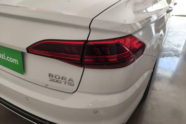 Used Volkswagen Bora 2024 200TSI DSG Comfort Edition Right Rear Taillight