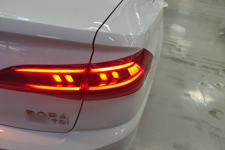 Used Volkswagen Bora 2024 200TSI DSG Comfort Edition Right Rear Taillight