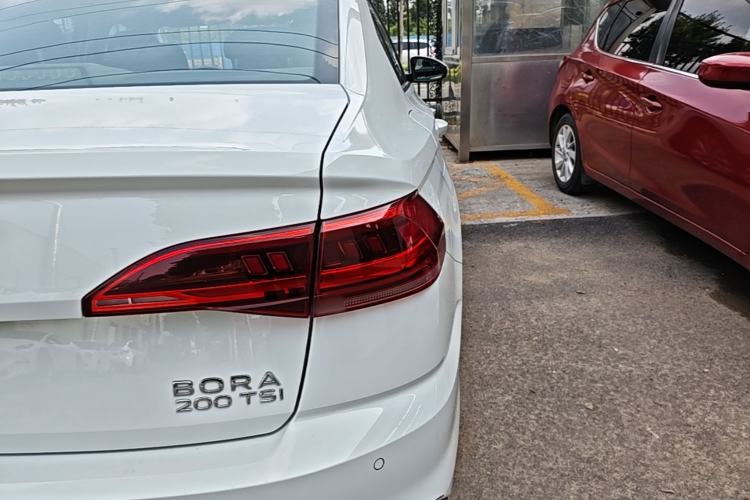 Used Volkswagen Bora 2024 200TSI DSG Comfort Edition Right Rear Taillight