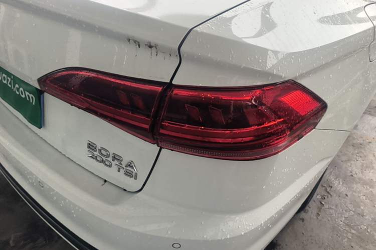 Used Volkswagen Bora 2024 200TSI DSG Comfort Edition Right Rear Taillight