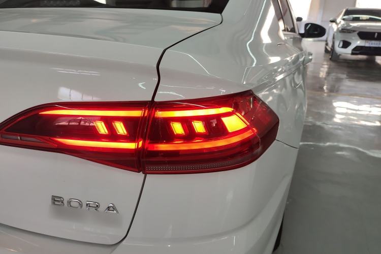 Used Volkswagen Bora 2024 200TSI DSG Comfort Edition Right Rear Taillight