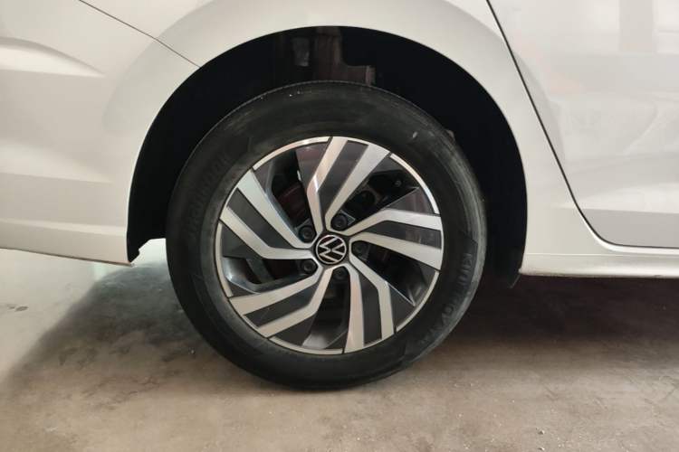 Used Volkswagen Bora 2024 200TSI DSG Joyful Drive Edition Right Rear Wheel Hub