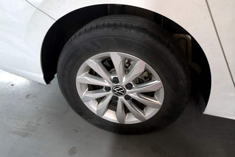 Used Volkswagen Bora 2024 200TSI Manual Comfort Edition Right Rear Wheel Hub