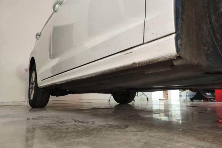 Used Volkswagen Bora 2024 200TSI DSG Comfort Edition Right Side Sill