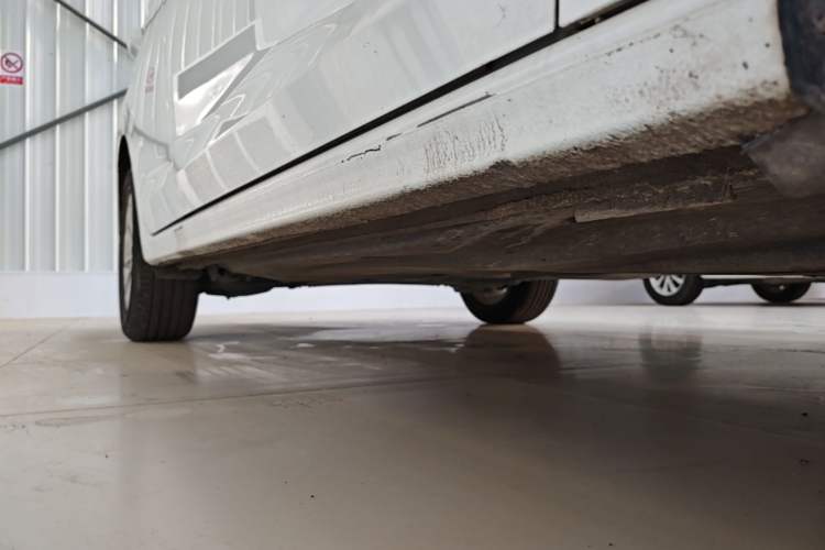 Used Volkswagen Bora 2024 200TSI DSG Comfort Edition Right Side Sill