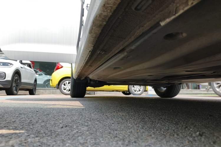Used Volkswagen Bora 2024 200TSI DSG Comfort Edition Right Side Sill