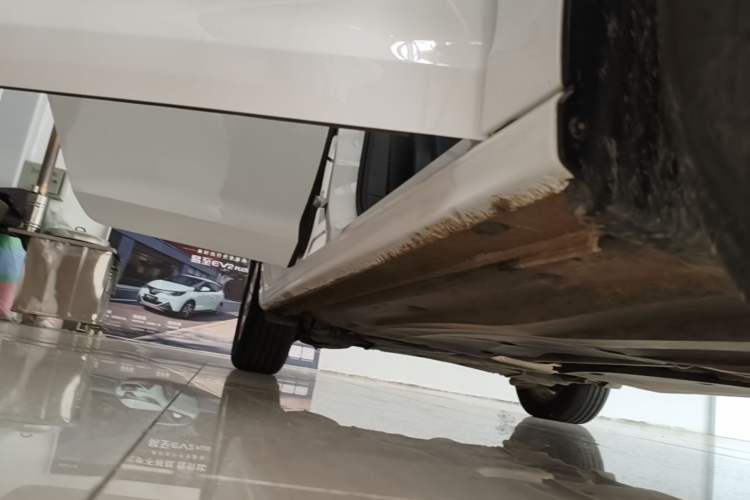 Used Volkswagen Bora 2024 200TSI DSG Comfort Edition Right Side Sill