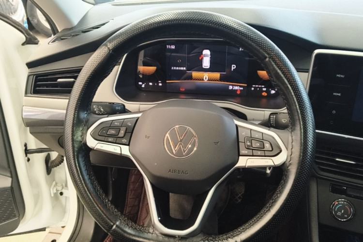 Used Volkswagen Bora 2024 200TSI DSG Comfort Edition Steering Wheel