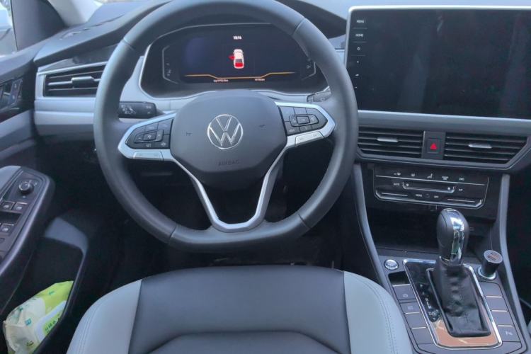 Used Volkswagen Bora 2024 300TSI DSG Prestige Edition Steering Wheel