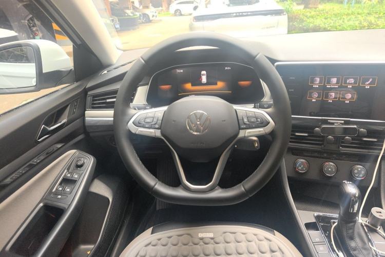 Used Volkswagen Bora 2024 200TSI DSG Comfort Edition Steering Wheel