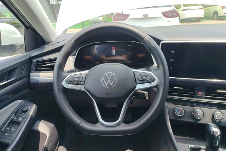 Used Volkswagen Bora 2024 200TSI DSG Comfort Edition Steering Wheel