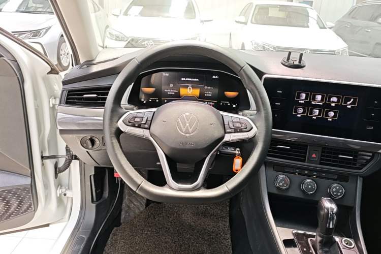 Used Volkswagen Bora 2024 200TSI DSG Comfort Edition Steering Wheel