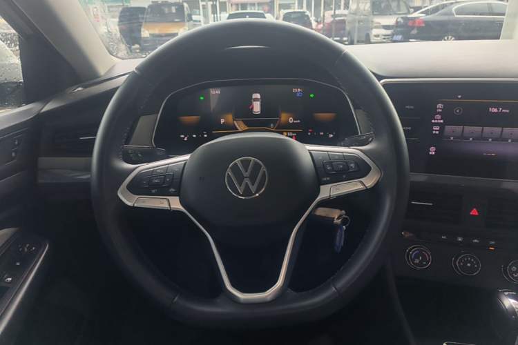 Used Volkswagen Bora 2024 200TSI DSG Comfort Edition Steering Wheel