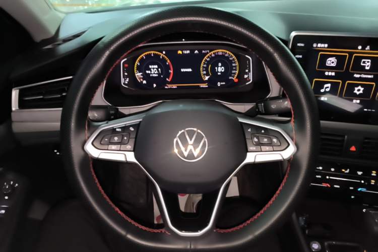 Used Volkswagen Bora 2024 300TSI DSG Prestige Edition Steering Wheel