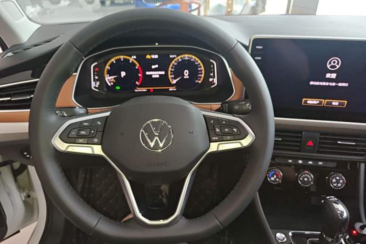 Used Volkswagen Bora 2024 200TSI DSG EnjoyDrive PRO Edition Steering Wheel