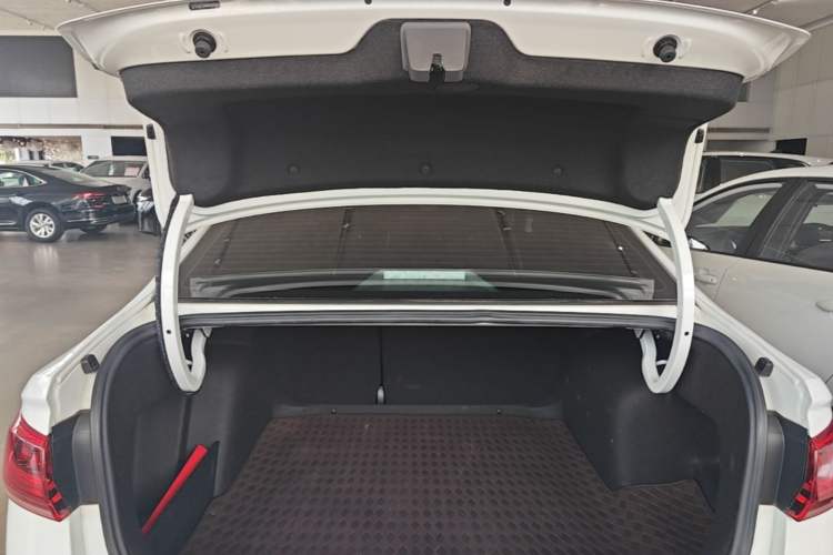 Used Volkswagen Bora 2024 200TSI DSG Comfort Edition Trunk