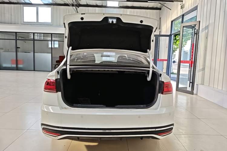 Used Volkswagen Bora 2024 200TSI DSG Comfort Edition Trunk