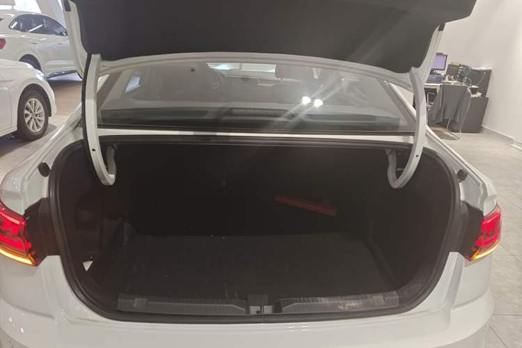 Used Volkswagen Bora 2024 200TSI DSG Comfort Edition Trunk