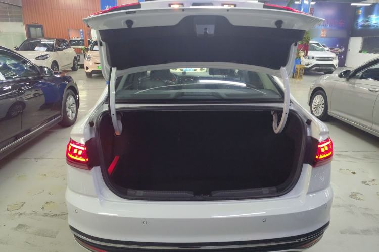 Used Volkswagen Bora 2024 200TSI DSG Comfort Edition Trunk