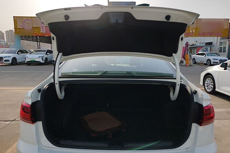 Used Volkswagen Bora 2024 200TSI DSG Comfort Edition Trunk