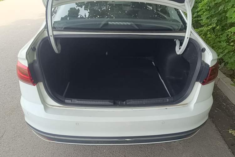 Used Volkswagen Bora 2024 200TSI DSG Comfort Edition Trunk