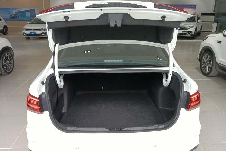 Used Volkswagen Bora 2024 200TSI DSG Comfort Edition Trunk