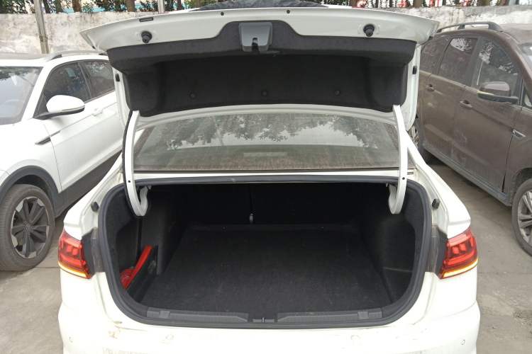 Used Volkswagen Bora 2024 200TSI DSG Comfort Edition Trunk