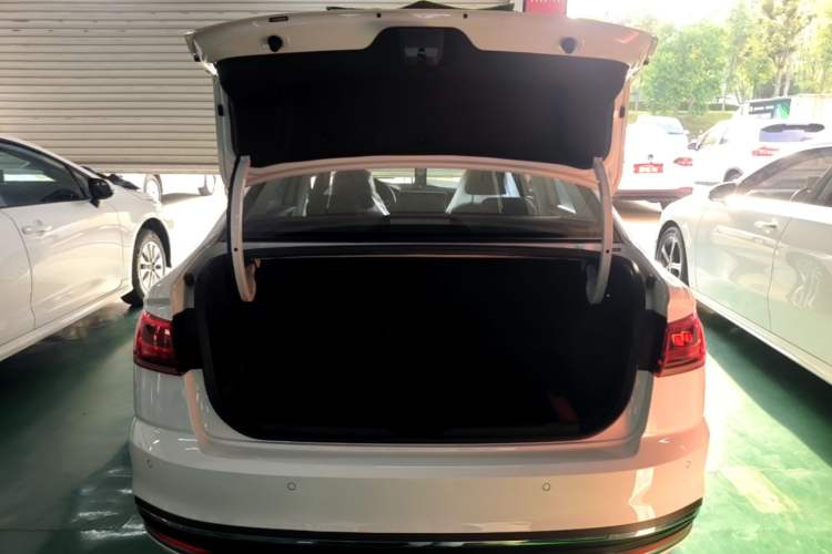 Used Volkswagen Bora 2024 200TSI DSG Comfort Edition Trunk