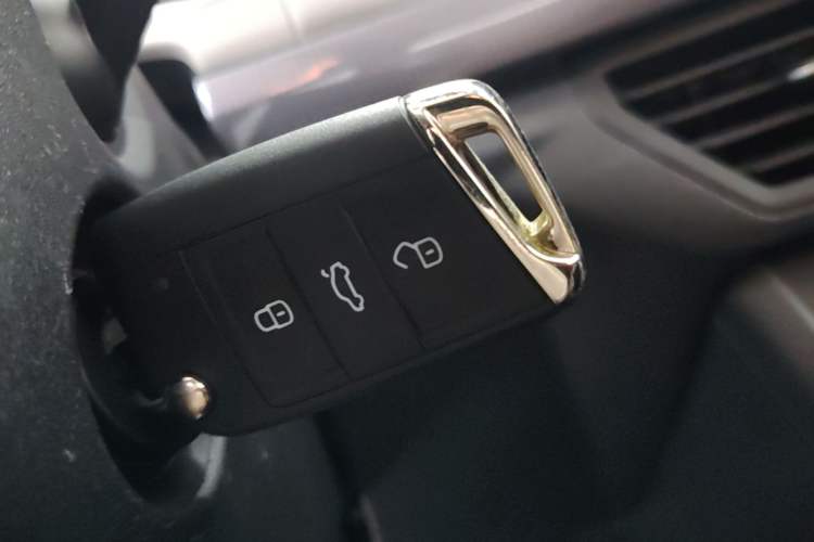Used Volkswagen Bora 2024 200TSI DSG Comfort Edition Vehicle Key