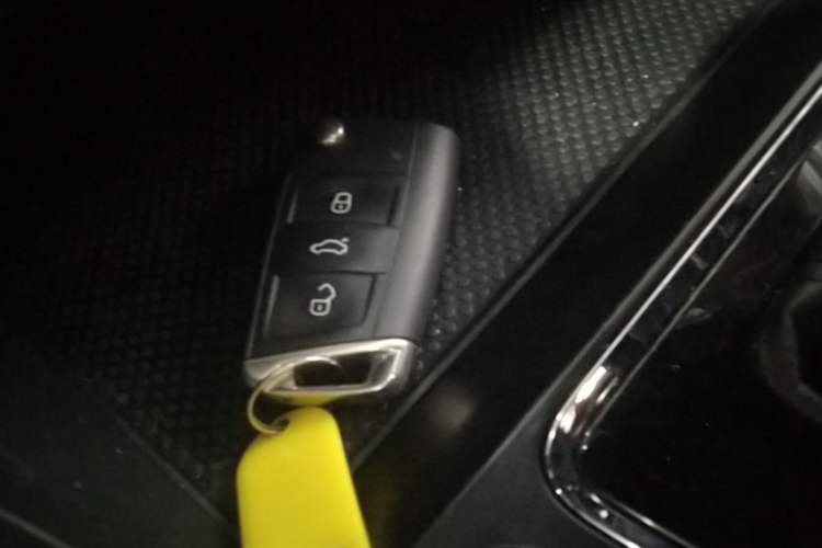 Used Volkswagen Bora 2024 200TSI DSG Smart Drive Edition Vehicle Key