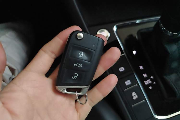 Used Volkswagen Bora 2024 200TSI DSG EnjoyDrive PRO Edition Vehicle Key