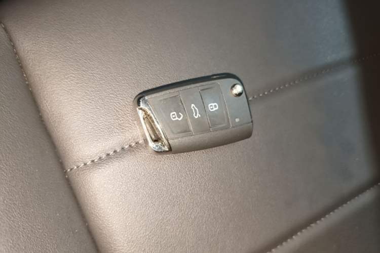 Used Volkswagen Bora 2024 280TSI DSG Comfort Edition Vehicle Key
