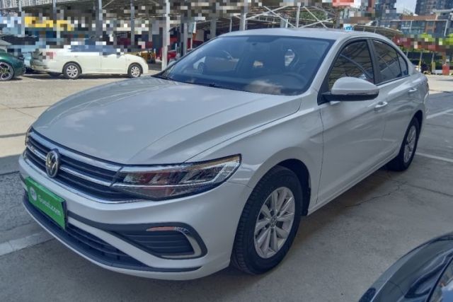 Volkswagen Bora 2024 200TSI DSG Comfort Edition de segunda mano
