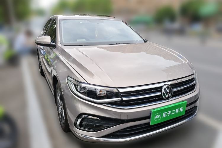 Used Volkswagen Bora 2024 200TSI DSG Joyful Drive Edition Front Right 45 Deg