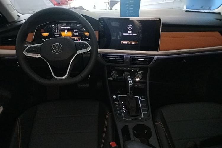 Used Volkswagen Bora 2025 200TSI DSG Enjoy Driving Navigation Edition Center Console