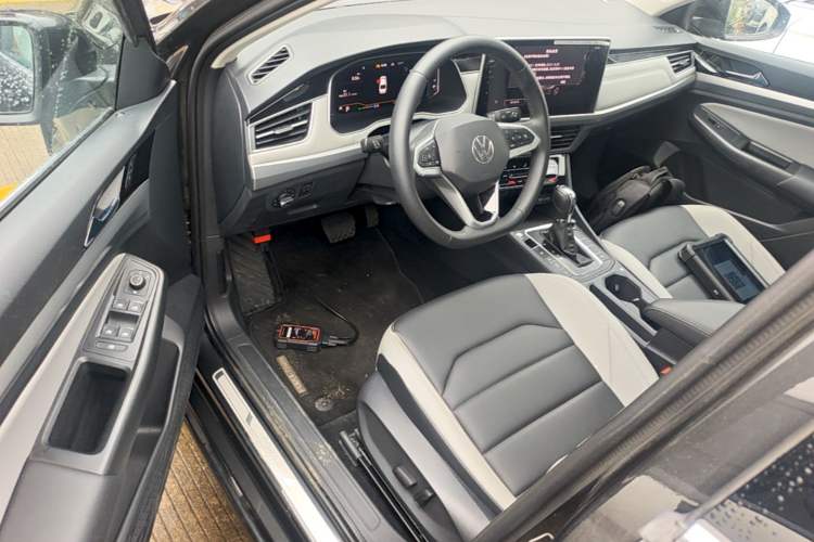 Used Volkswagen Bora 2025 300TSI DSG Prestige Edition Driver Seat