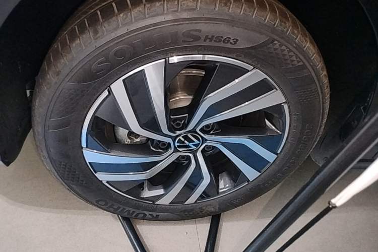 Used Volkswagen Bora 2025 200TSI DSG Enjoy Driving Navigation Edition Left Front Wheel Hub